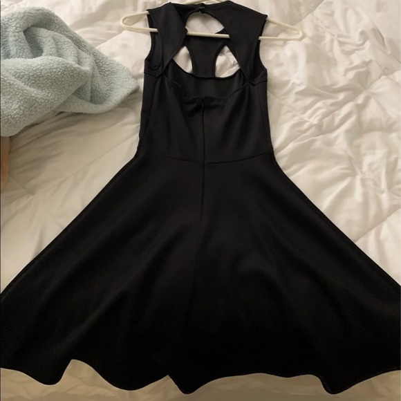 Dress by GUESS - Picture 3 of 3